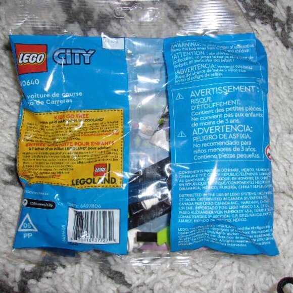 LEGO CITY Race Car (30640) New - Picture 2 of 2